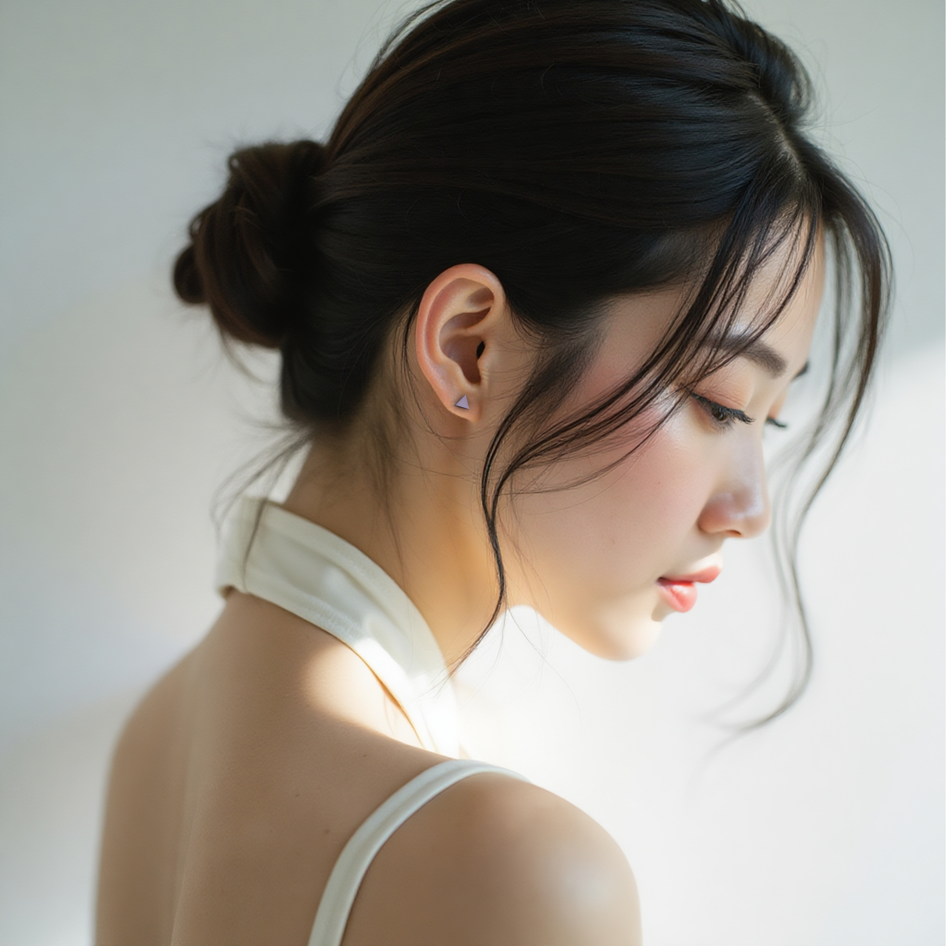 幾何三角形バイオセラミックピアス